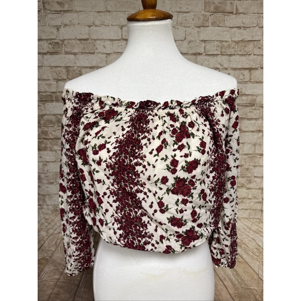 BRANDY MELVILLE RED ROSE PATTERNED CINCH CROP TOP OS